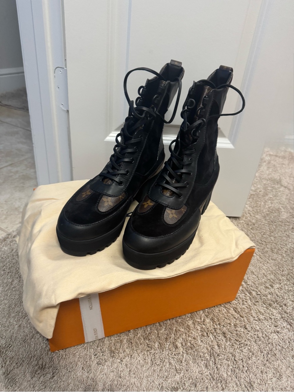 Louis Vuitton Laureate Platform Desert Boots